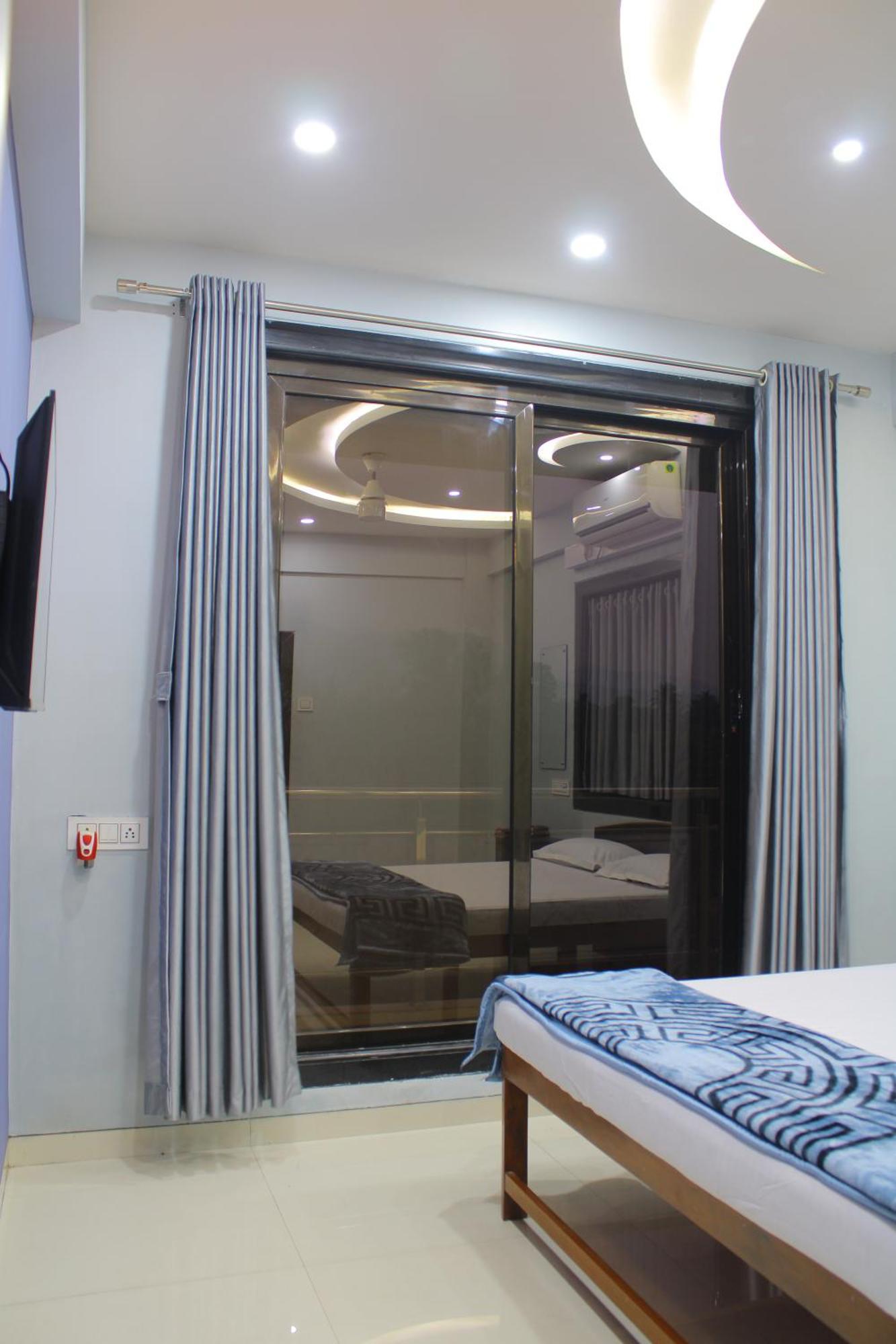 Sukhakarta Holiday Home Alībāg Zewnętrze zdjęcie